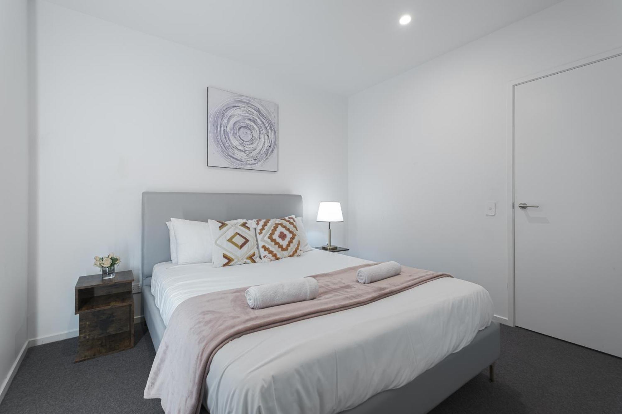 Delicate One Bed Footscray With Pool&gym Melbourne
