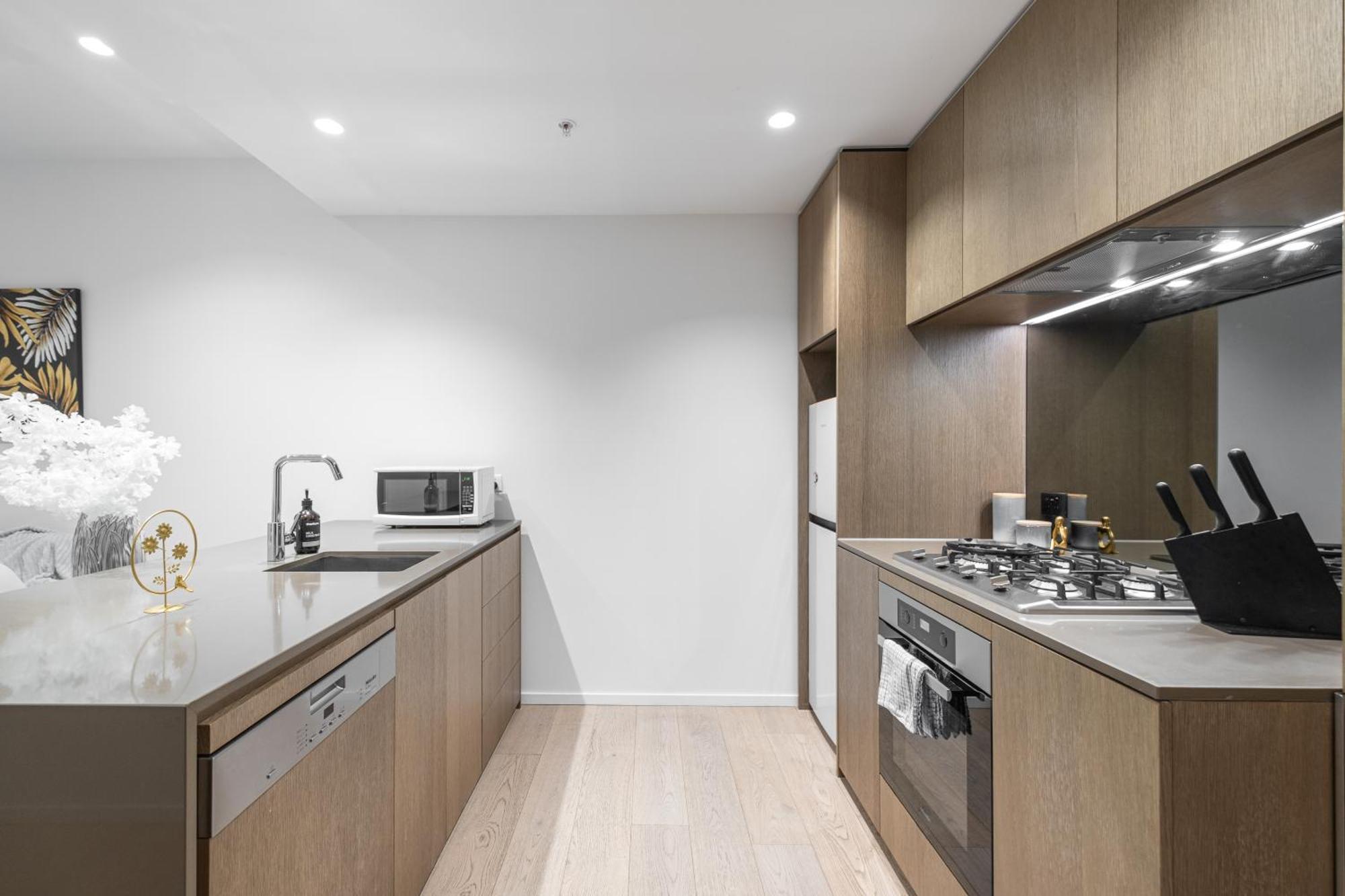 High Rise View 2br Southbank Apartment