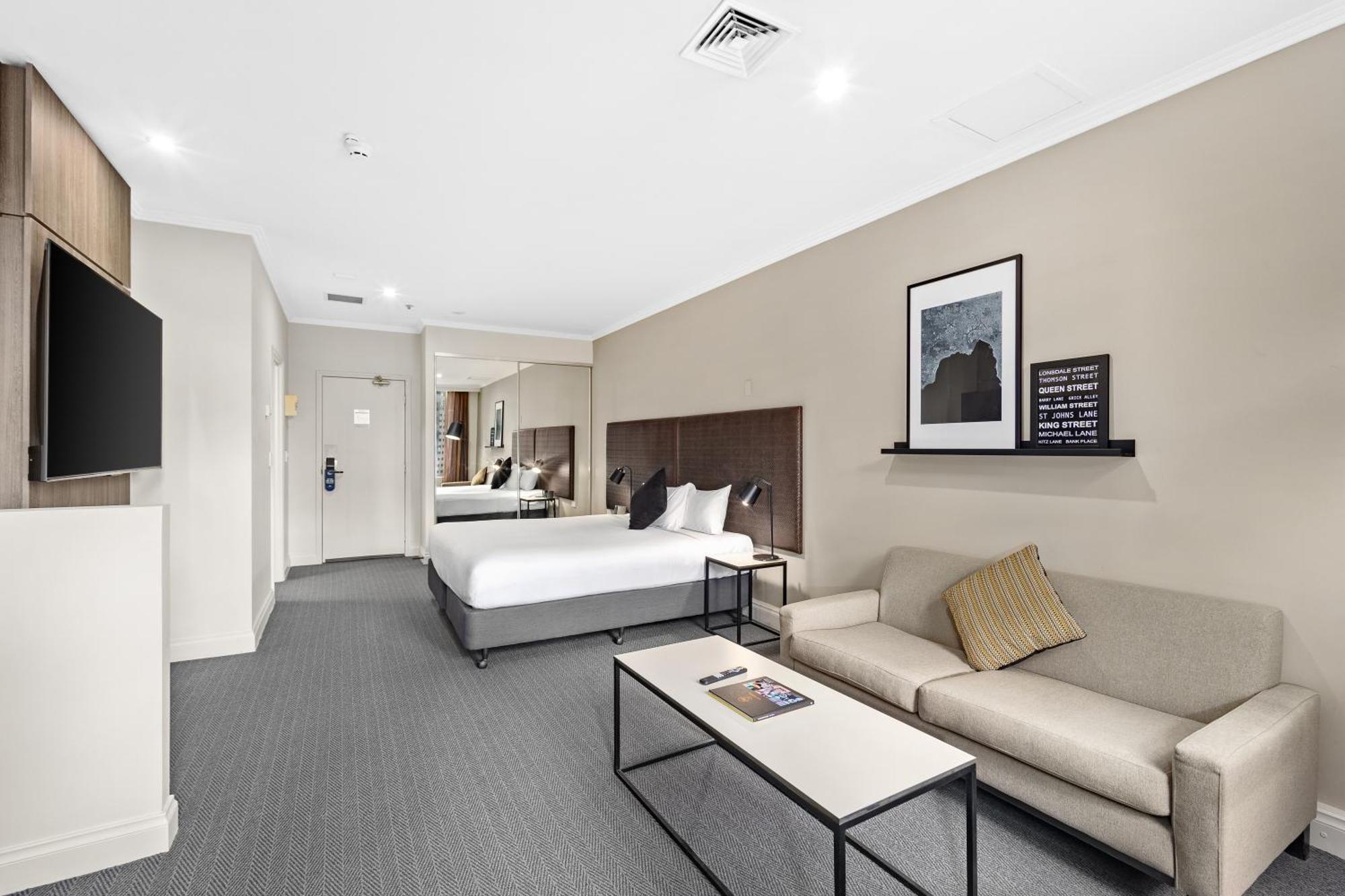 Melbourne City Suites *