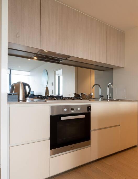 Wyndel Two Bedroom Mel883col2610n Apartment