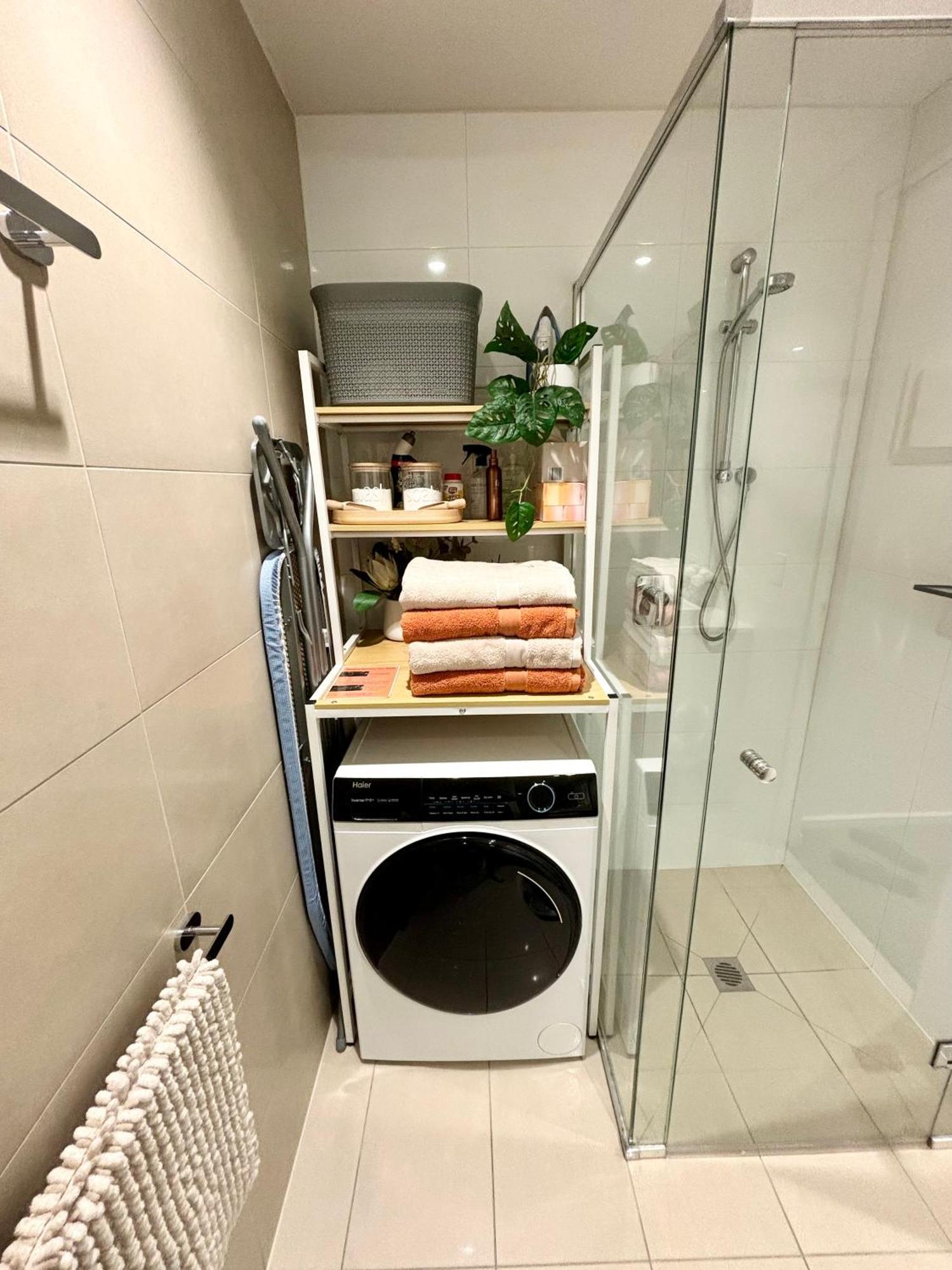Lonsdale St Cbd Family With Free Parking Apartment *