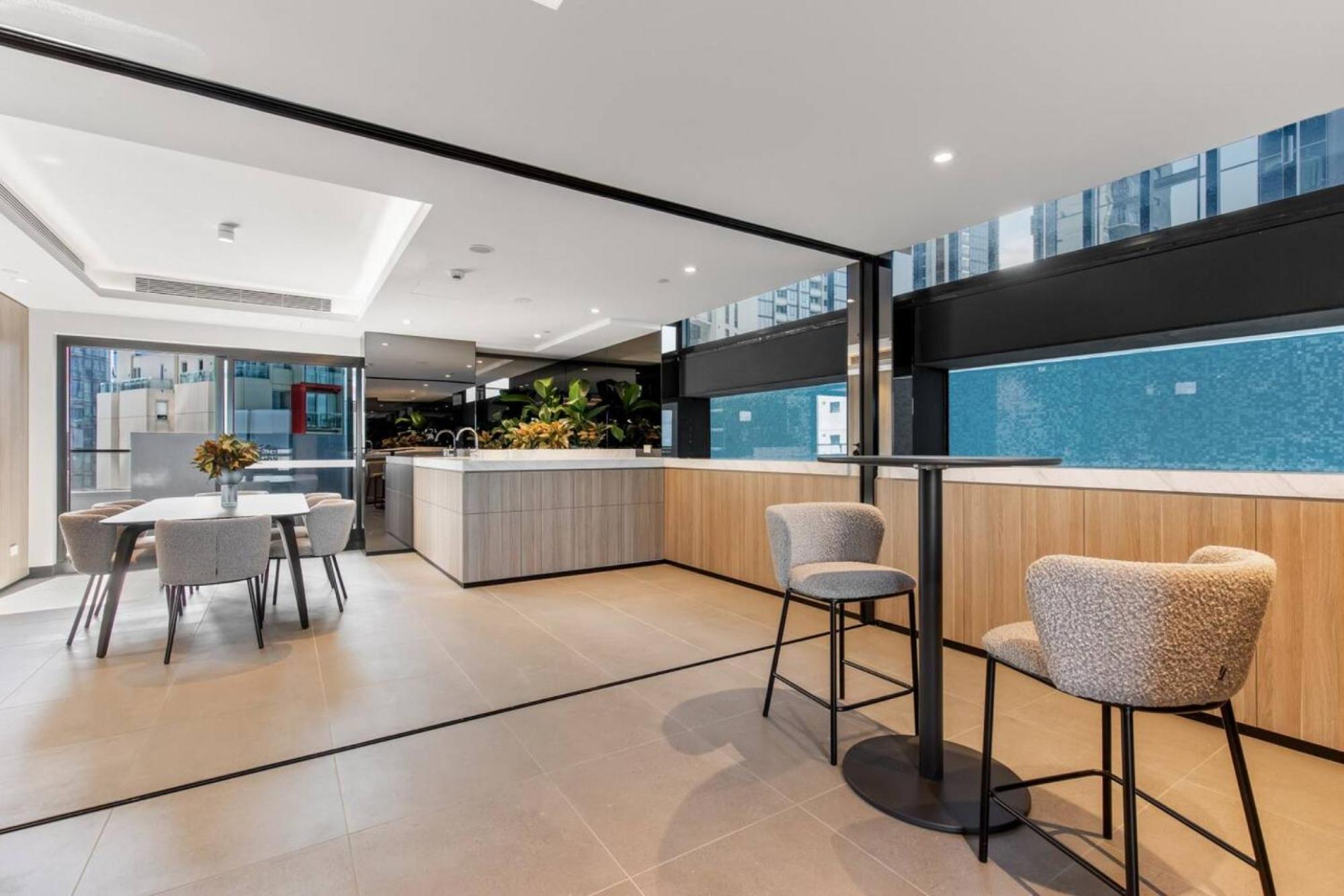 Apartment Modern Southbank 2-bed With Gym & Pool Melbourne