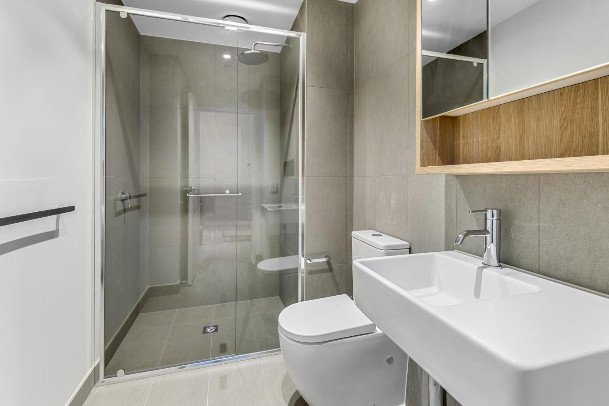 Modern Southbank 2-bed With Gym & Pool *