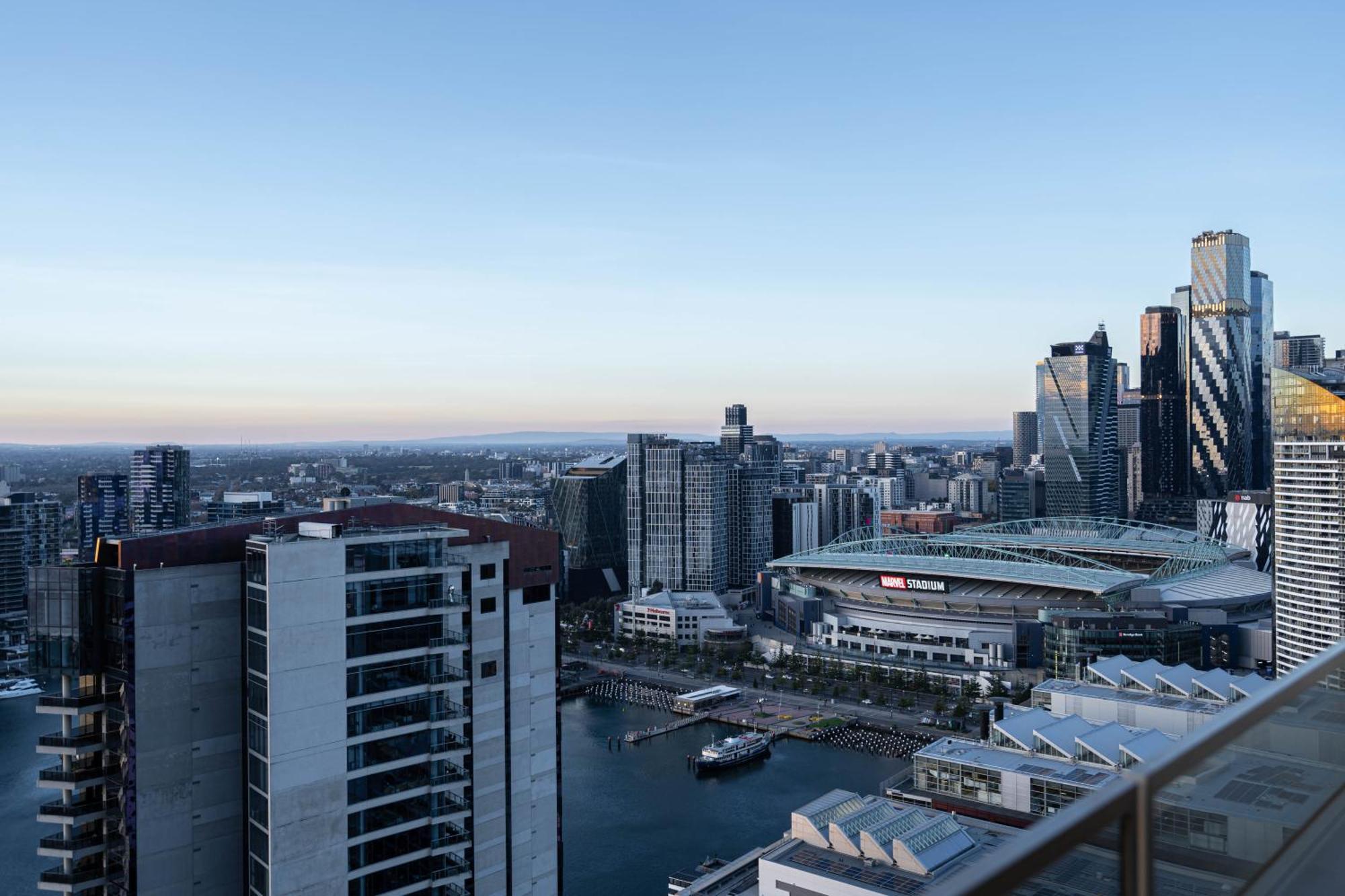 Waterfront 1br Docklands With Freeparking#88833 *