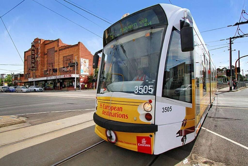 Henry Ii Of Windsor Apartamento Melbourne