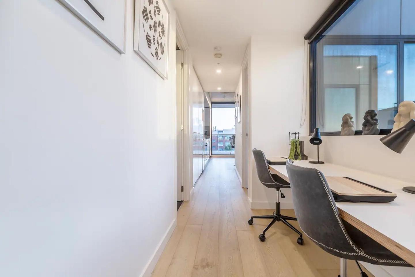 Apartment Bridge Rd Work, Rest & Play In Bustling Richmond Melbourne