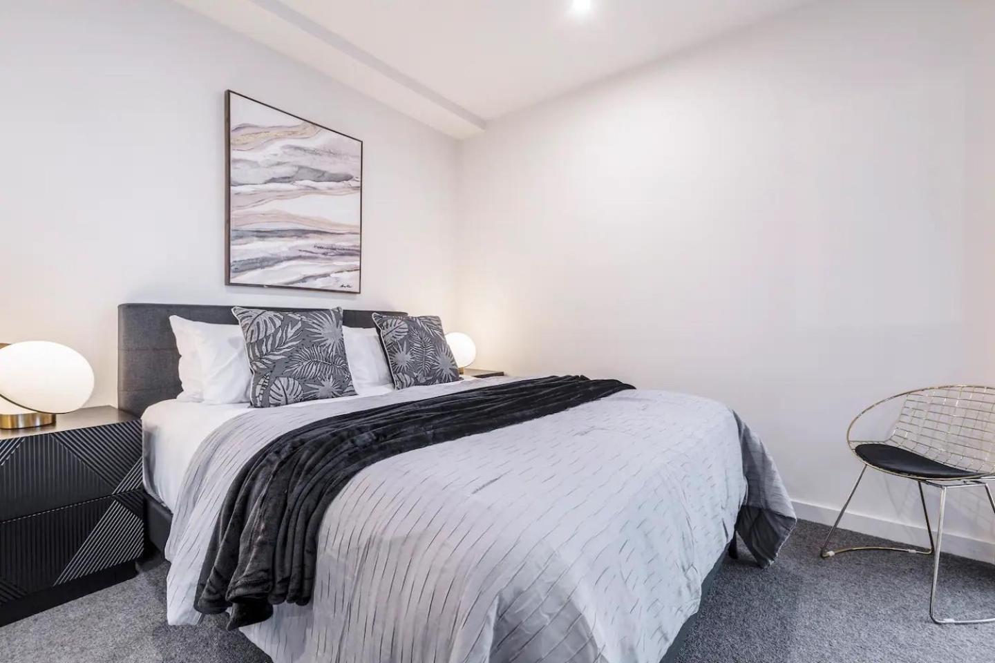 Bridge Rd Work, Rest & Play In Bustling Richmond *