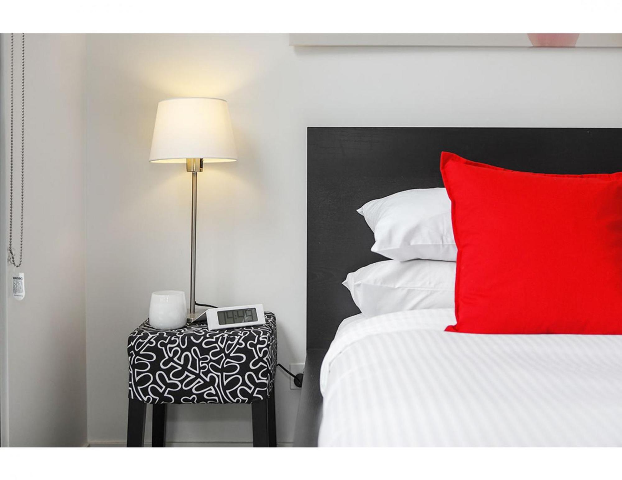 Modern 2 Bed In Trendy Collingwood Melbourne