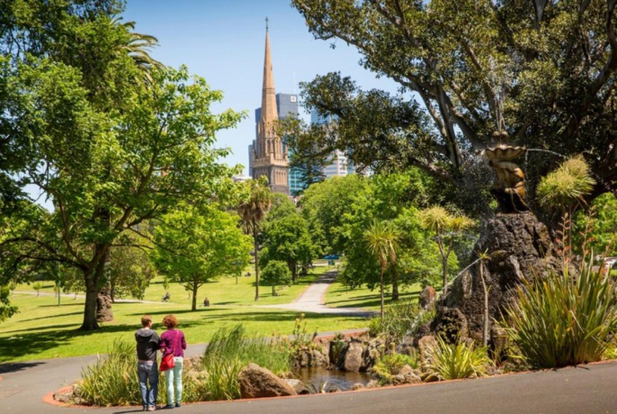 Modern 2 Bed In Trendy Collingwood * Melbourne