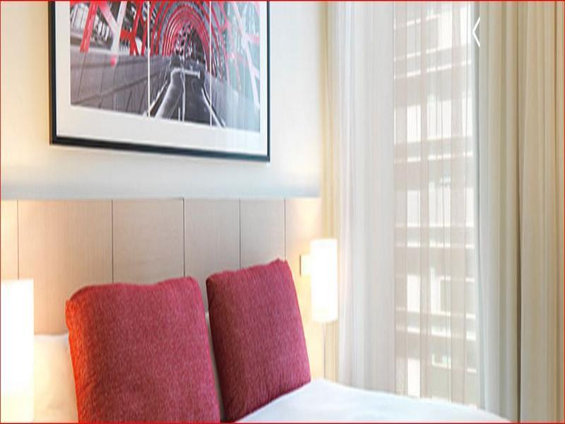 Travelodge Docklands Hotel