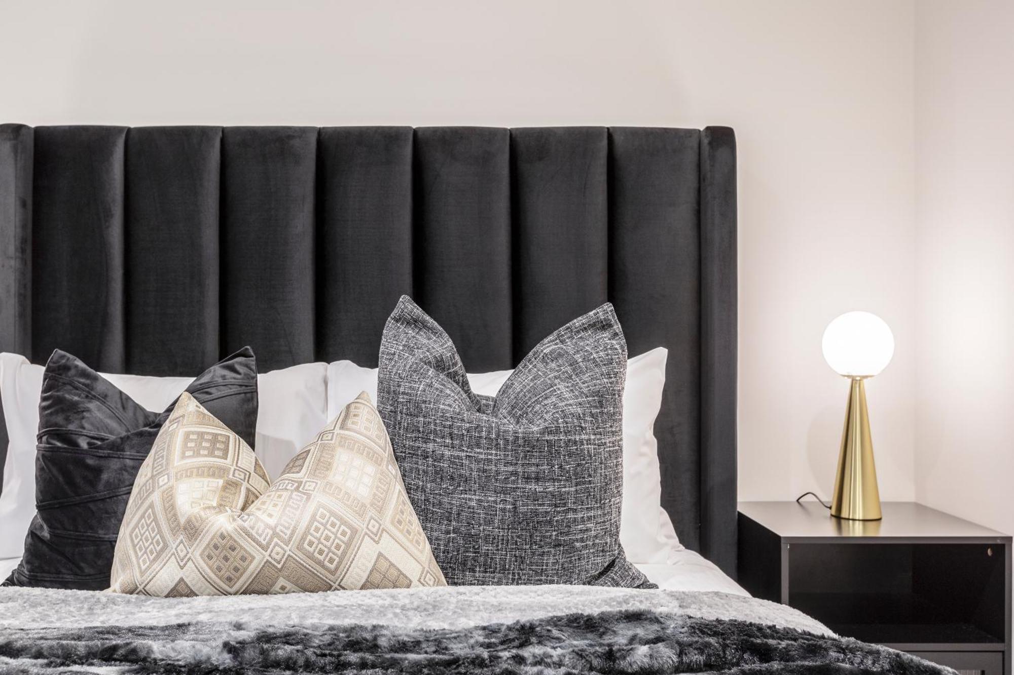 Ritzy In Iconic Australia 108 With Views Apartment Melbourne