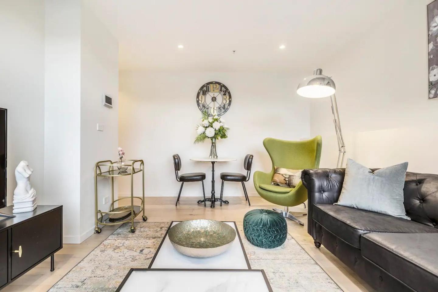 Vintage Romance In Vibrant & Cosmopolitan Prahran Apartamento