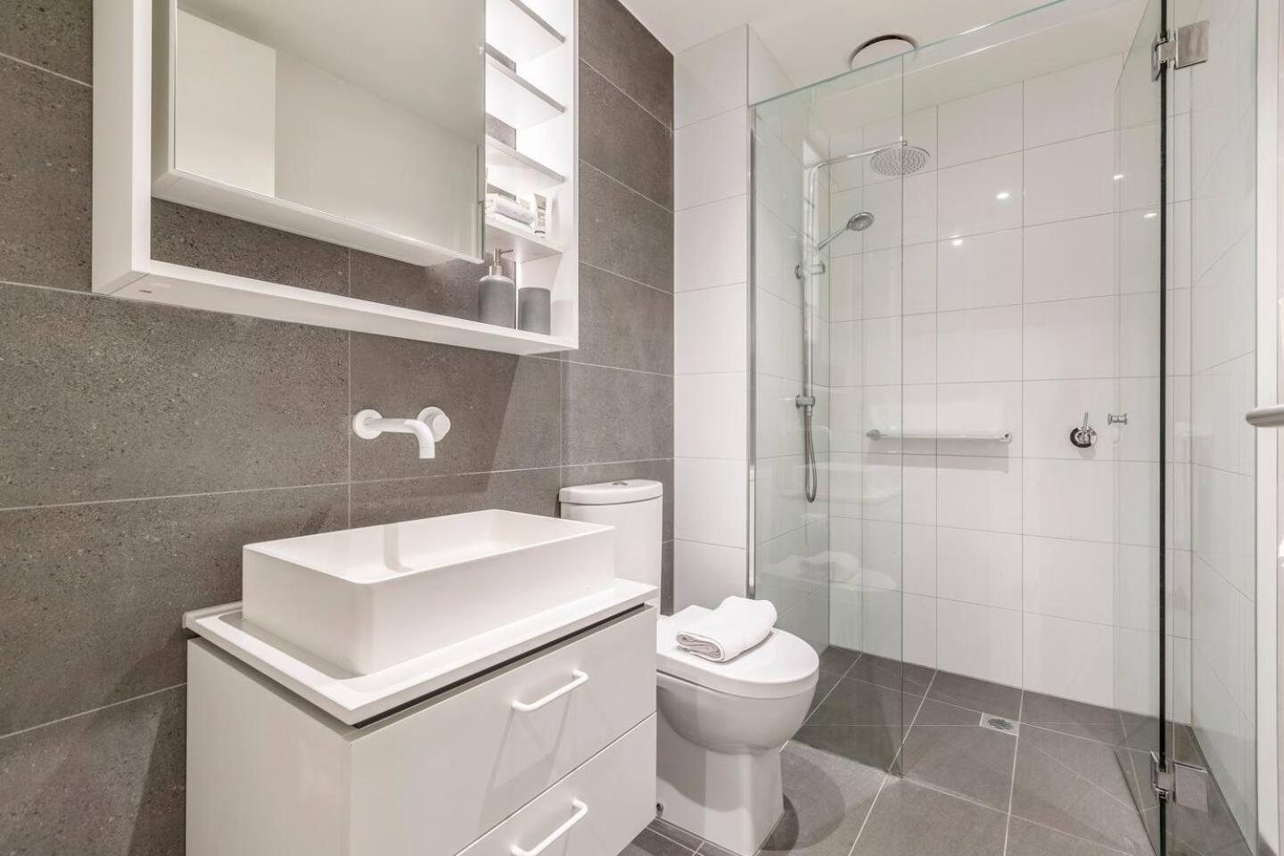 Vintage Romance In Vibrant & Cosmopolitan Prahran Apartamento
