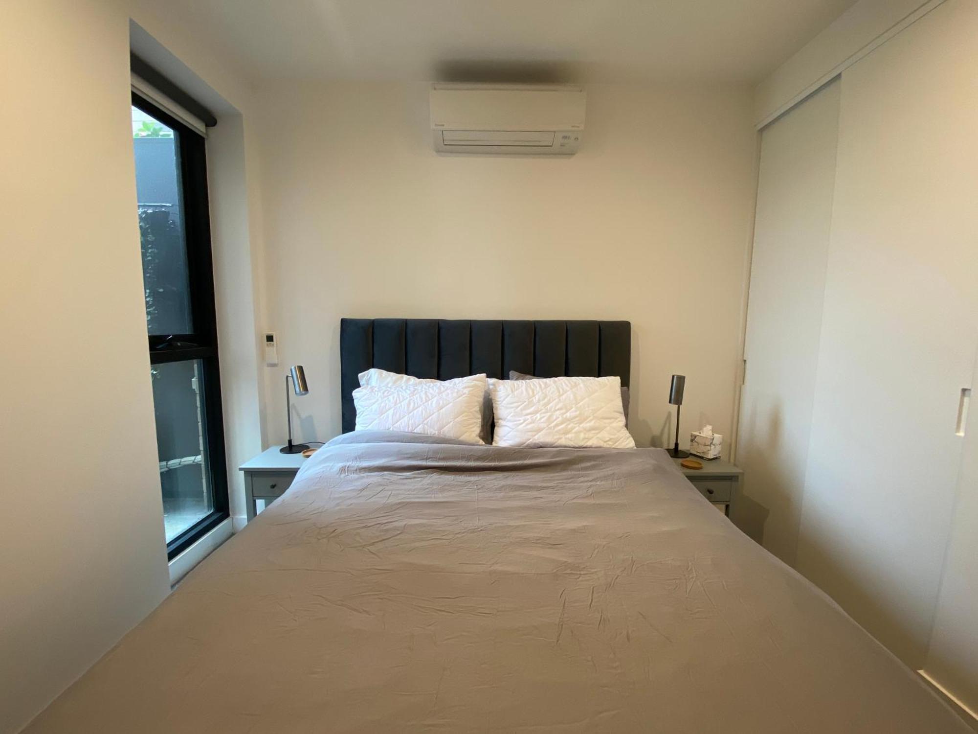 Modern 1 Bedroom In Brunswick East Near Cbd Apartment *