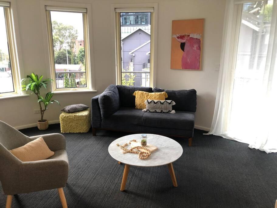 The Art Loft Apartment Melbourne