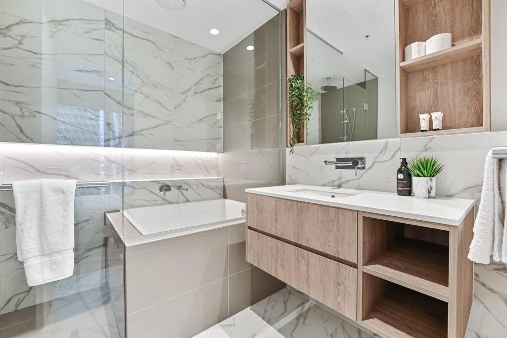 Apartment Callie-2b2b-freewifi-stunningview-next To Skybus *