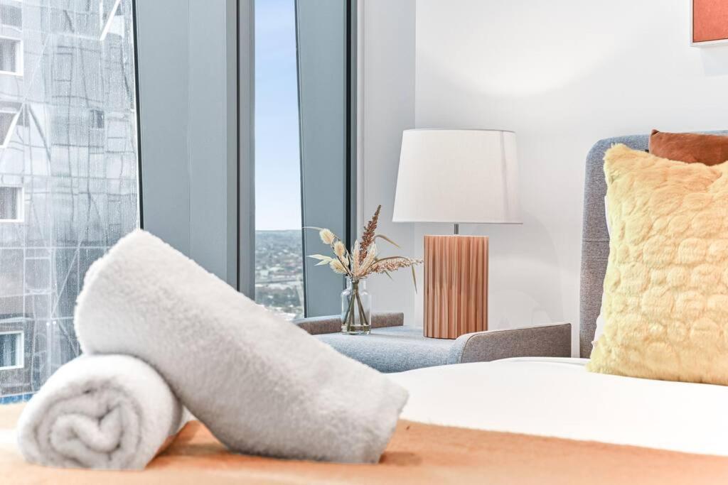 Apartment Callie-2b2b-freewifi-stunningview-next To Skybus