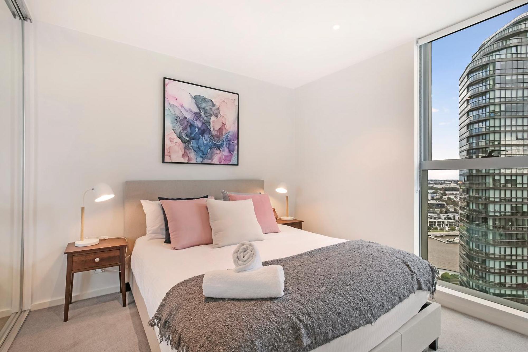 Apartment Astra Docklands Melbourne