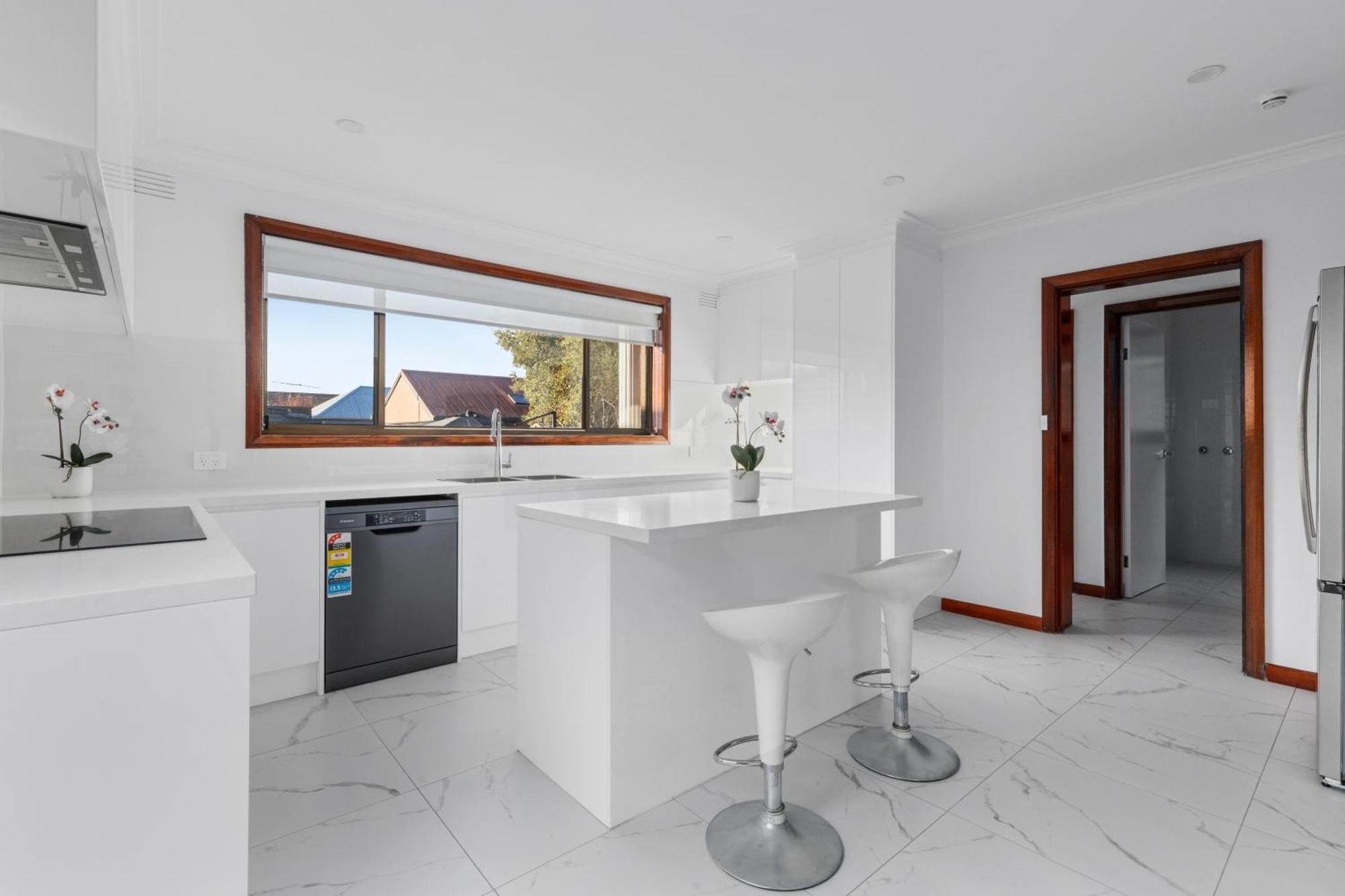 Charming Retreat In Footscray * Melbourne