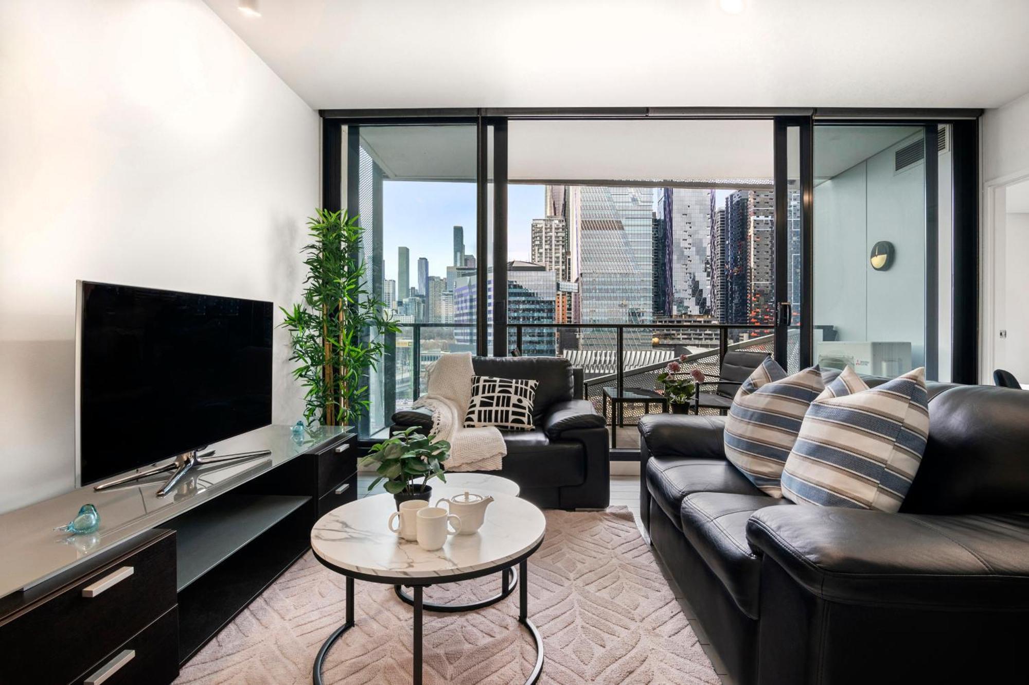 Apartment Rooftop Pool 2br At Marvel Stadium With Free Parking *