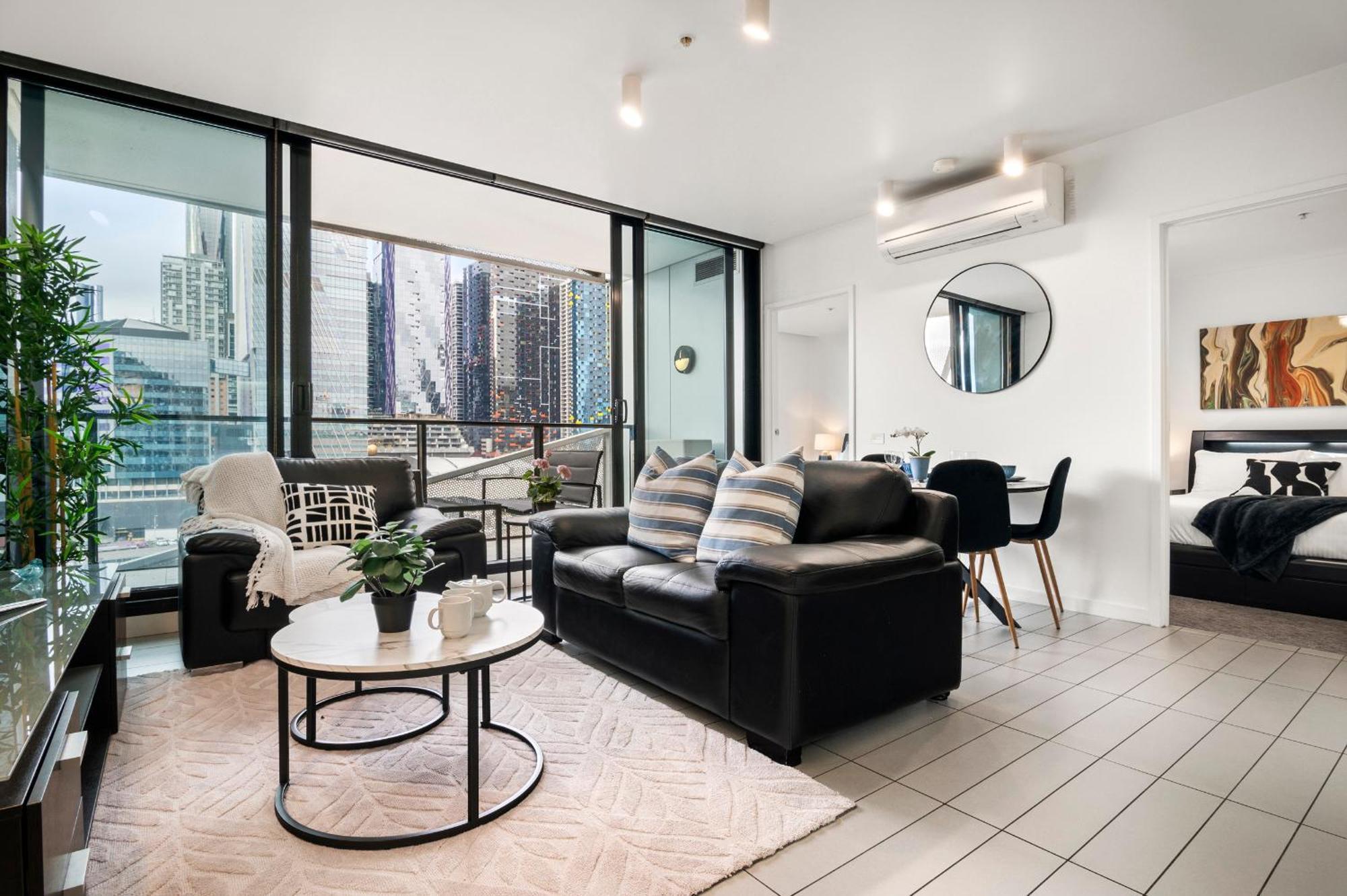 Rooftop Pool 2br At Marvel Stadium With Free Parking Apartment *