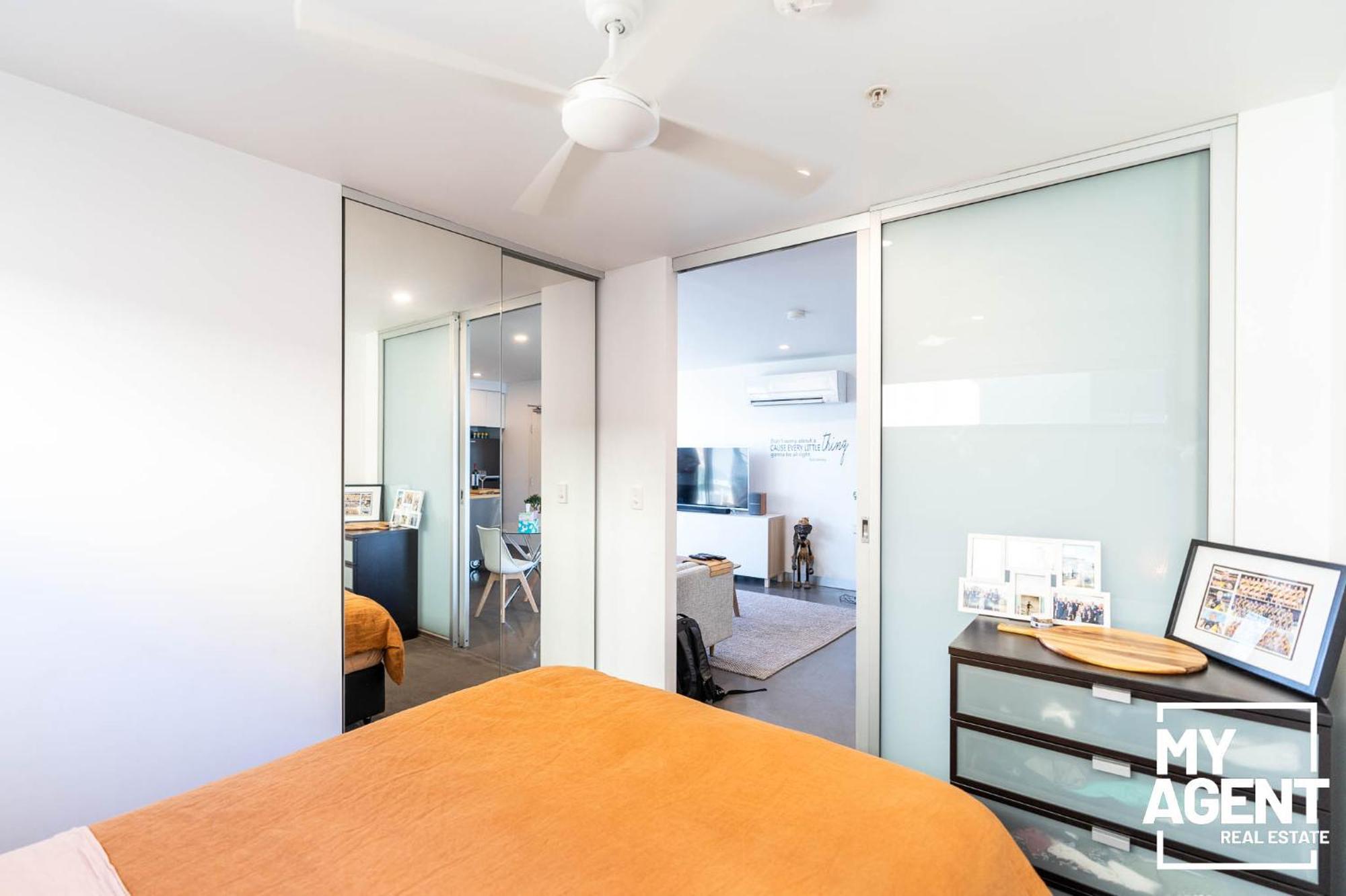 Apartment Wonderful Port 2 Bedroom - Sleeps 4 *