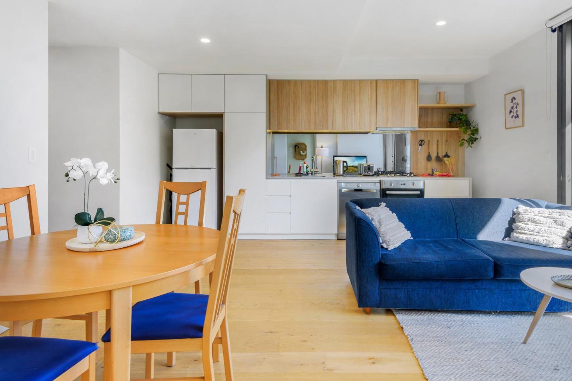 Cosy 1-bed With Private Balcony By Showgrounds *