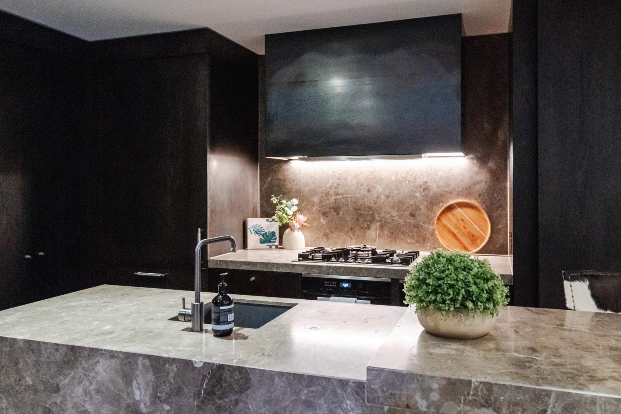 Luxury Cbd In Iconic Qt Building Apartamento Melbourne