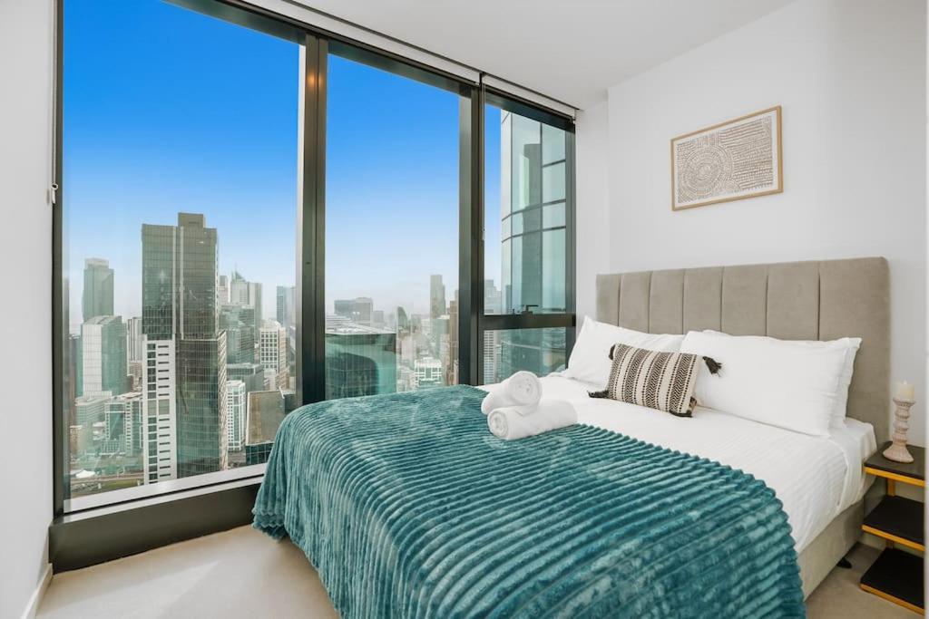 Level 55-pure Elegance Urban Skyline Views 2b2b