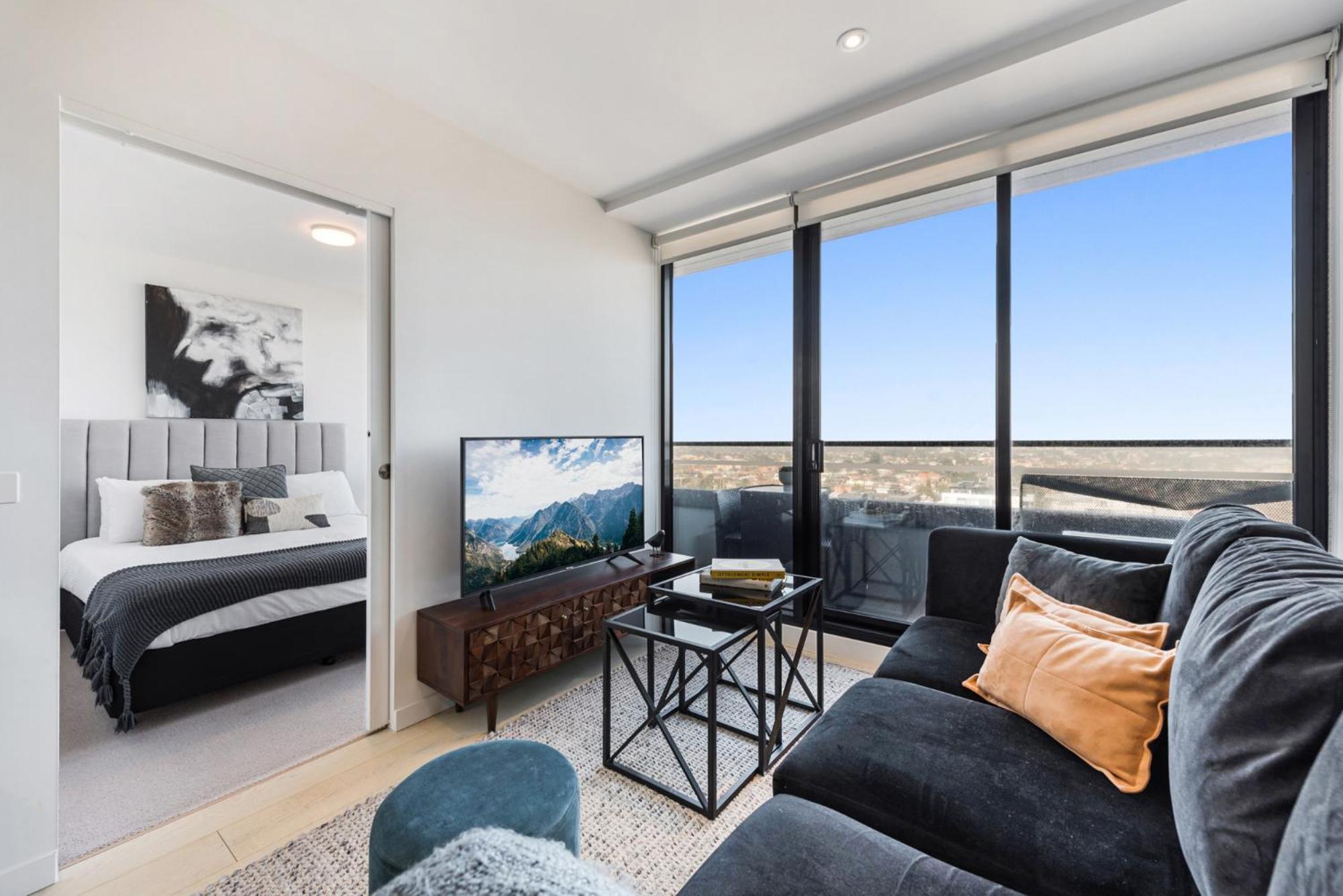 Apartment Chic 1-bed With Views Parking Gym & Pool *