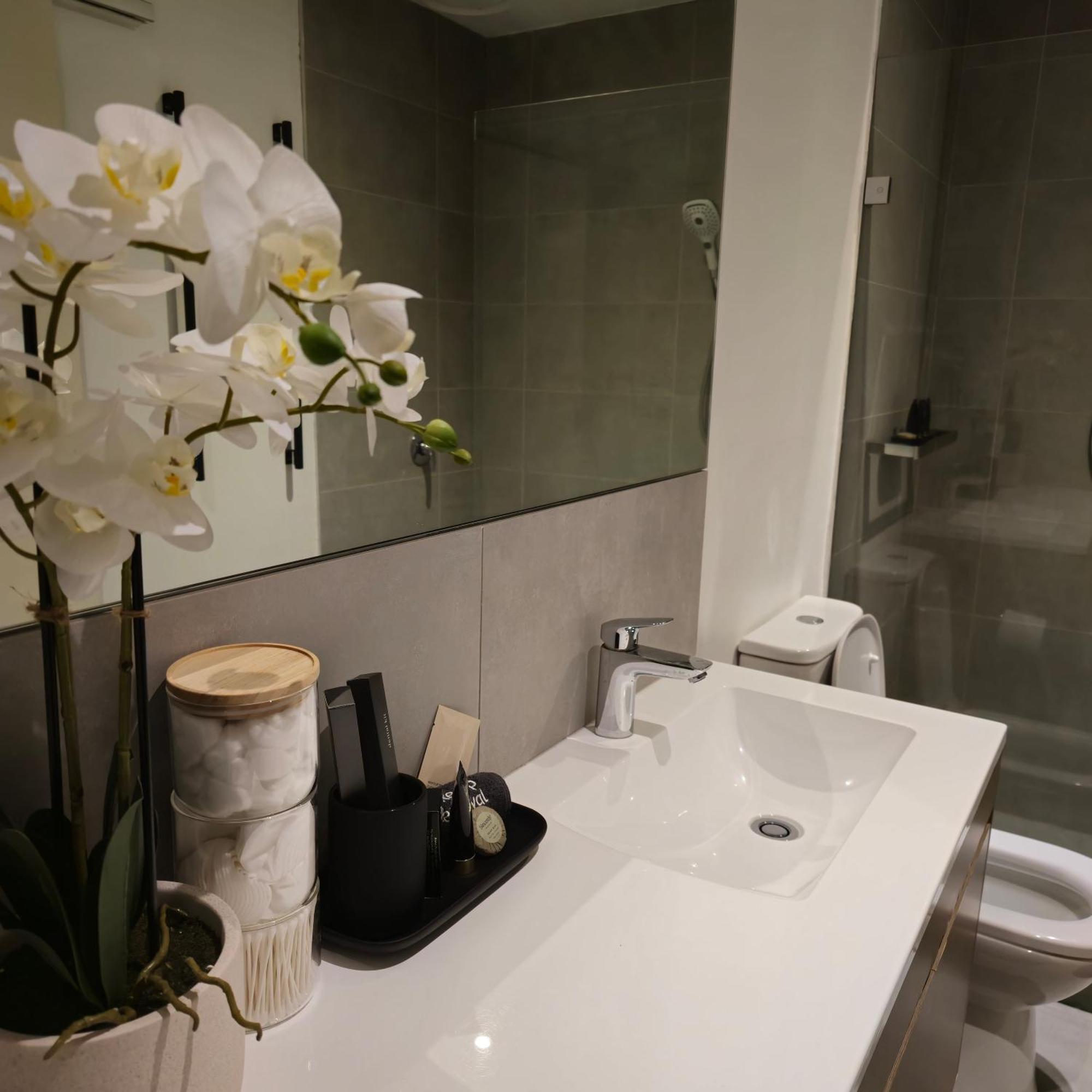 Apartment Prestige Dwellings Qv1