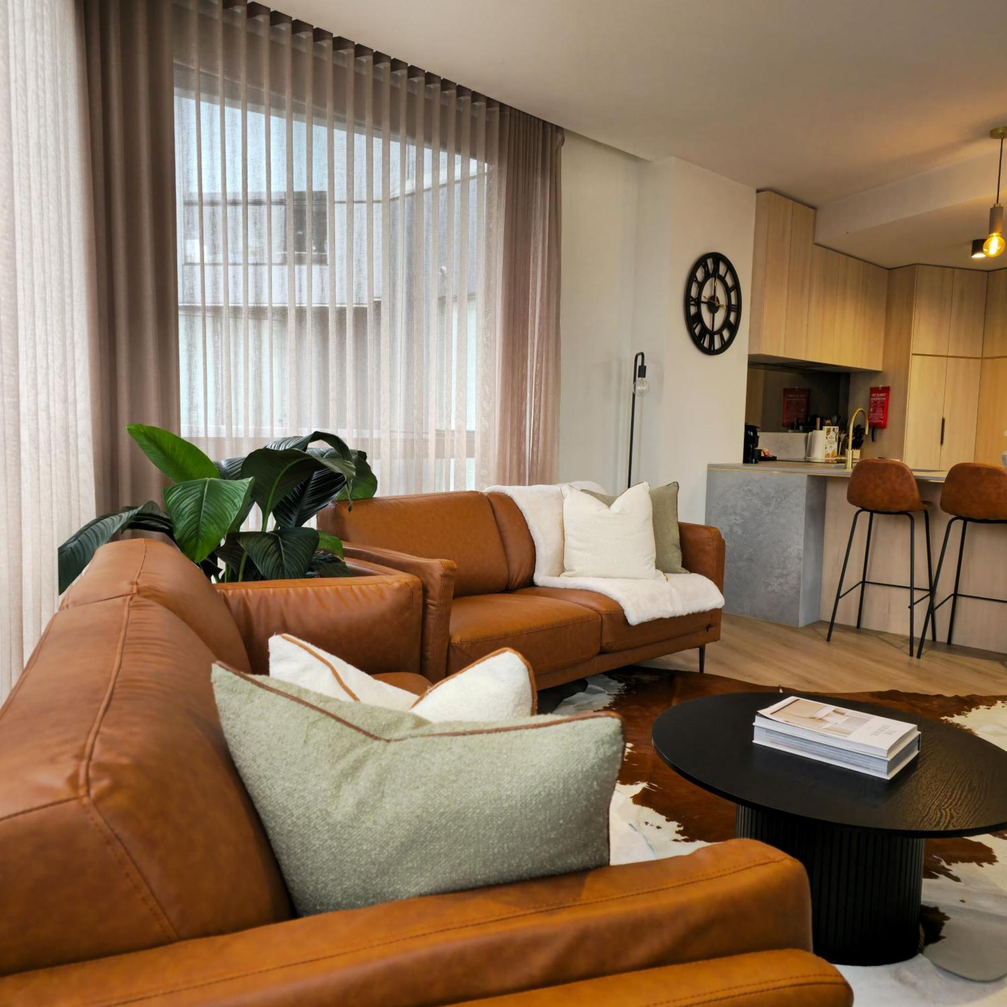 Apartment Prestige Dwellings Qv1 Melbourne