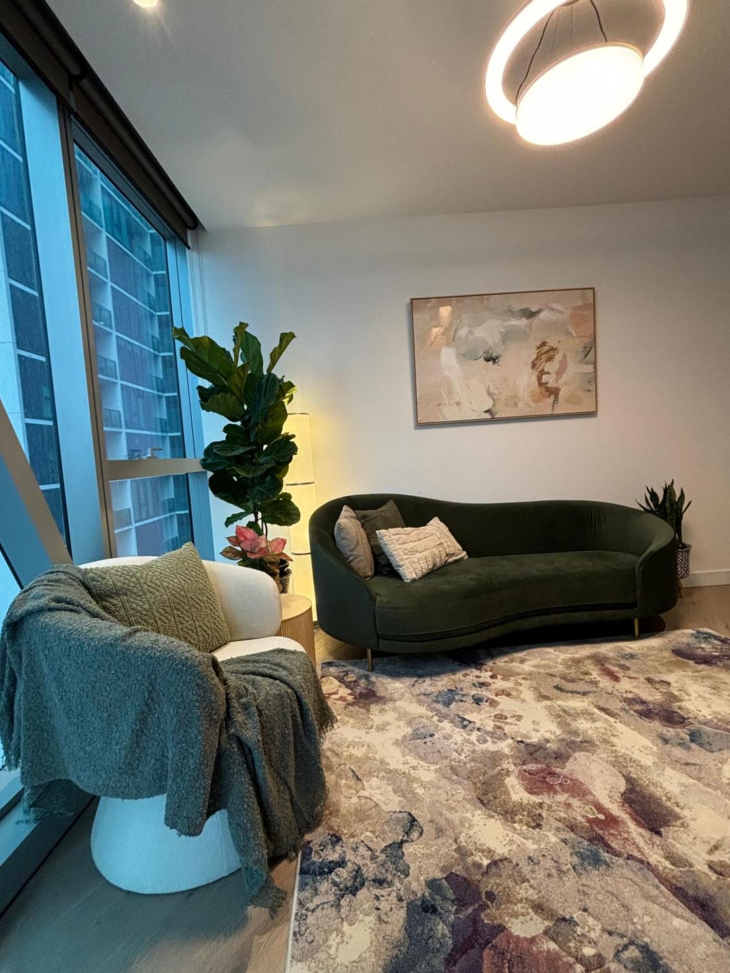 Luxury 2br 2tb Apartment *