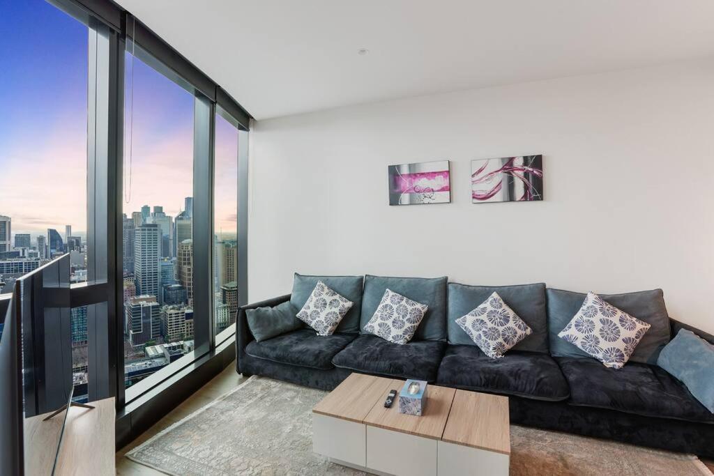 Cozy-brilliant Natural Light Near Crown &city 1b1b Melbourne