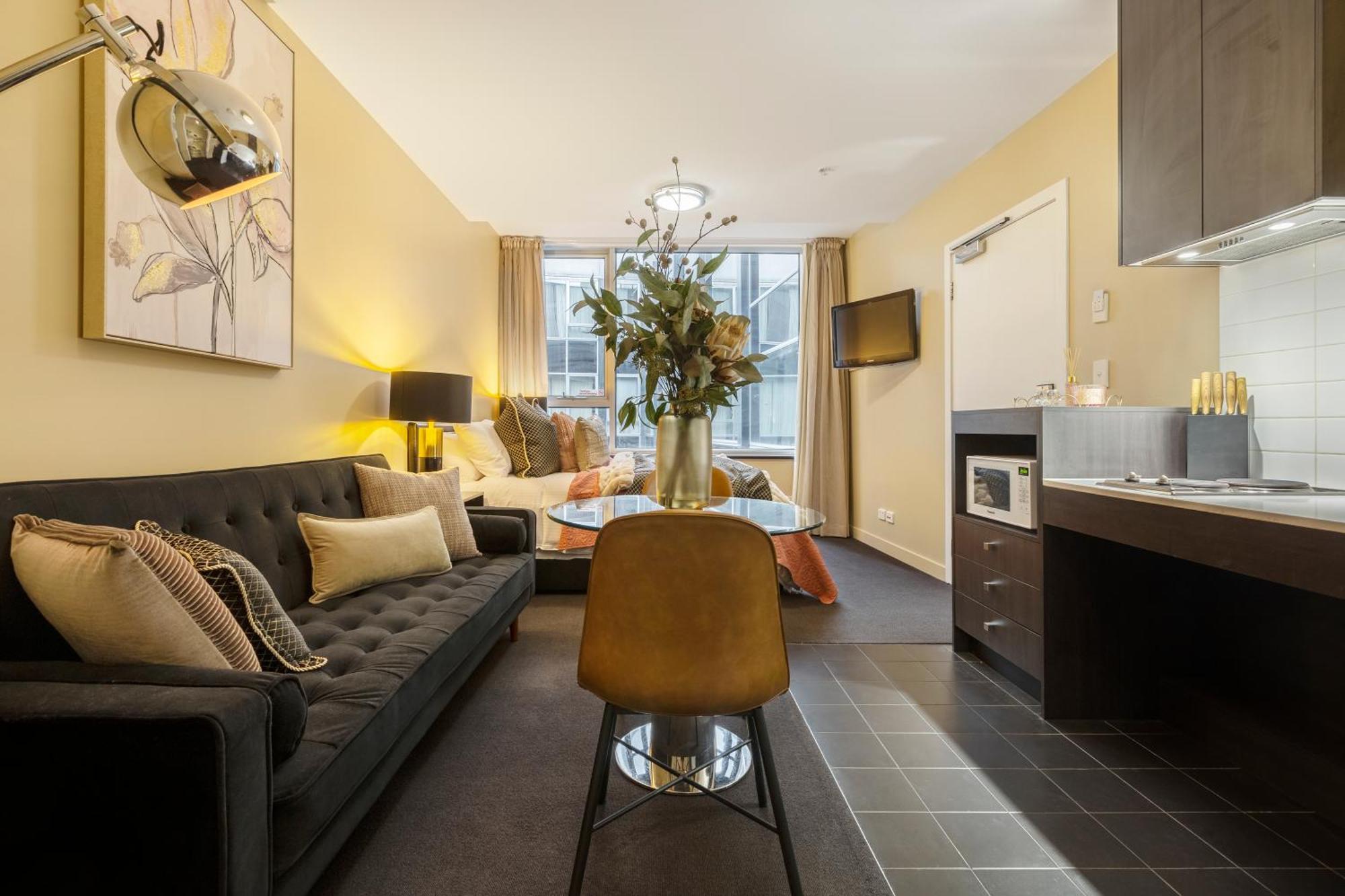 Boutique Retreat In Heart Of Cbd Mobility-friendly * Melbourne
