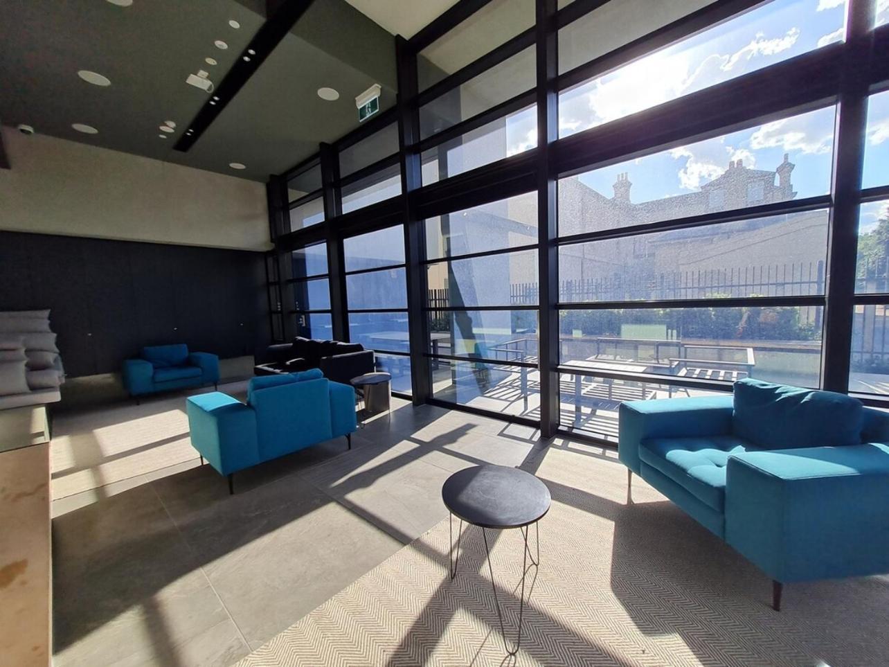 St Kilda 2br2ba Balcony Viewworkstation Park