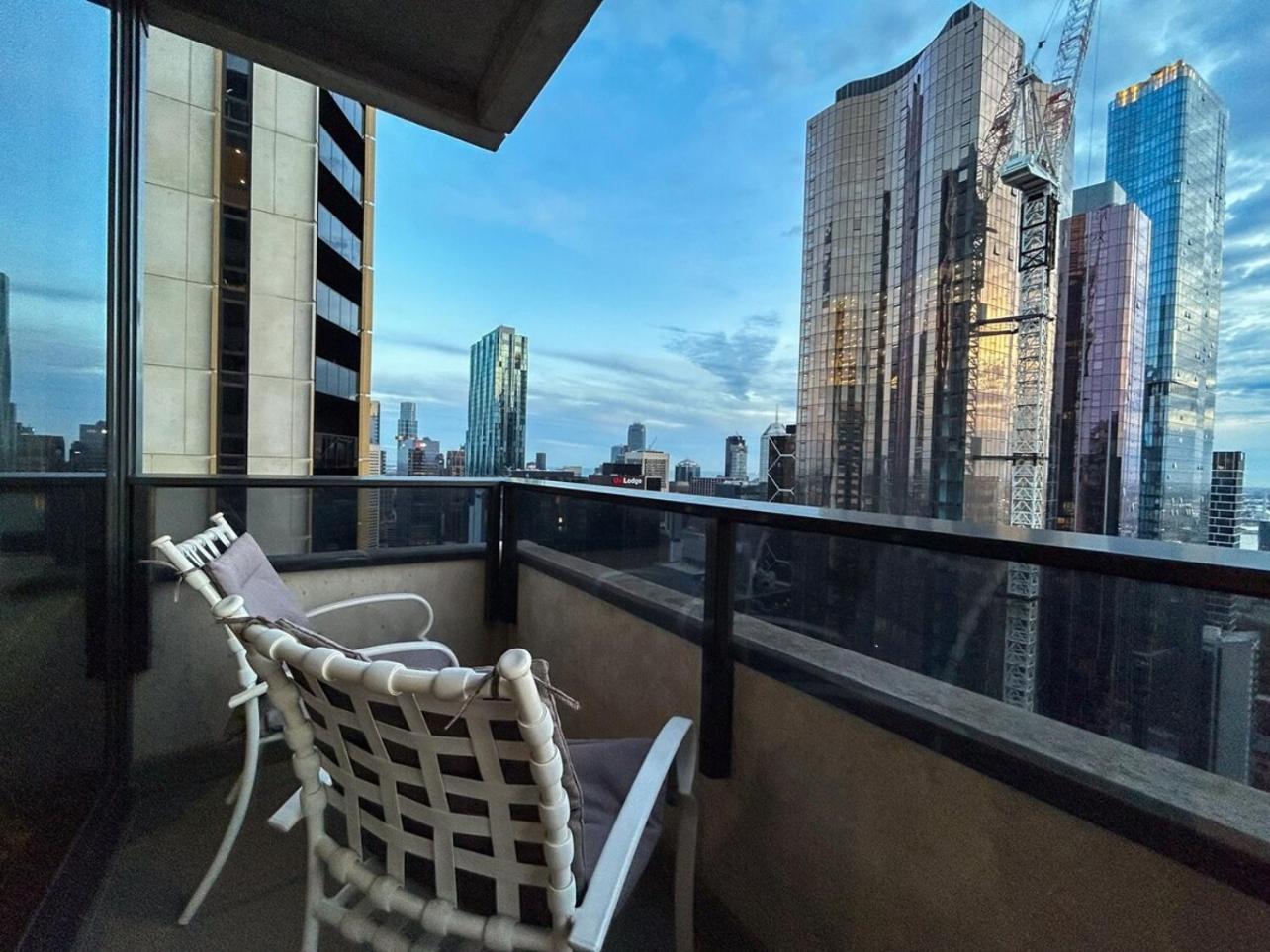 Apartment View 2br1ba 40floor In Cbd Balcony Wifi Melbourne