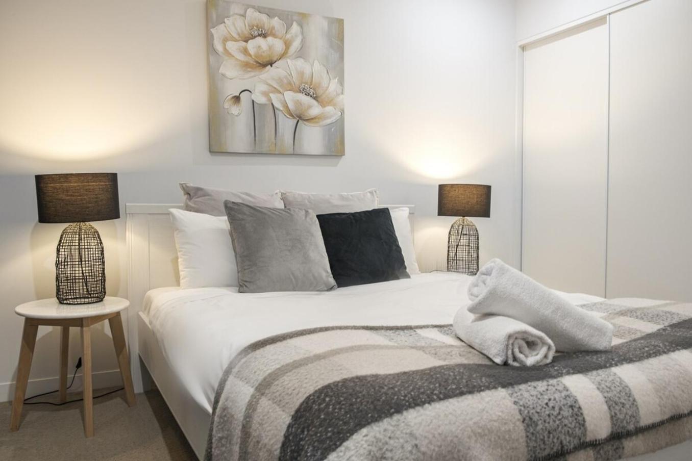 View 2br1ba 40floor In Cbd Balcony Wifi Apartment