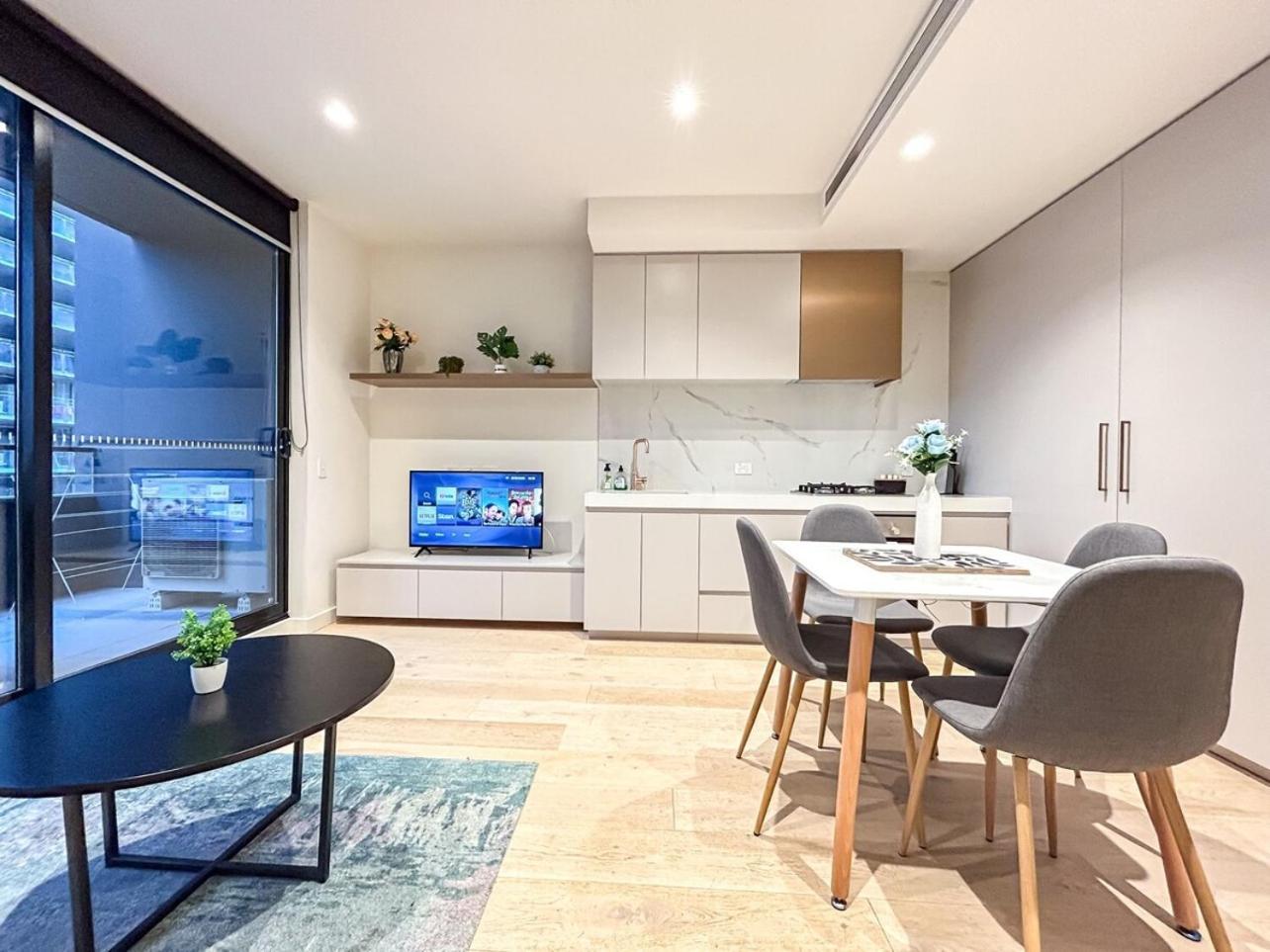 Beautiful City View 2br1ba In Cbdwifi * Melbourne
