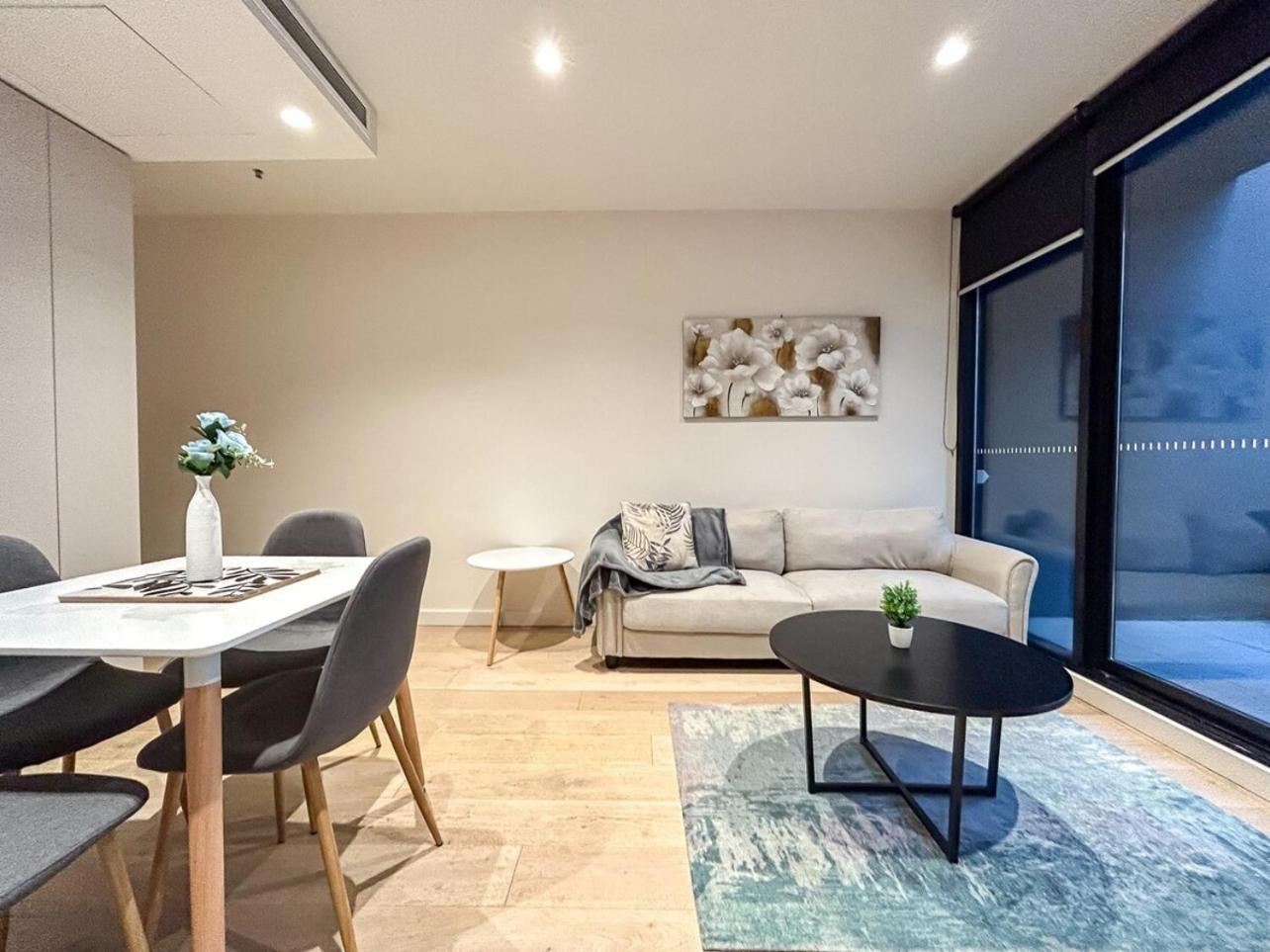 Beautiful City View 2br1ba In Cbdwifi Apartment