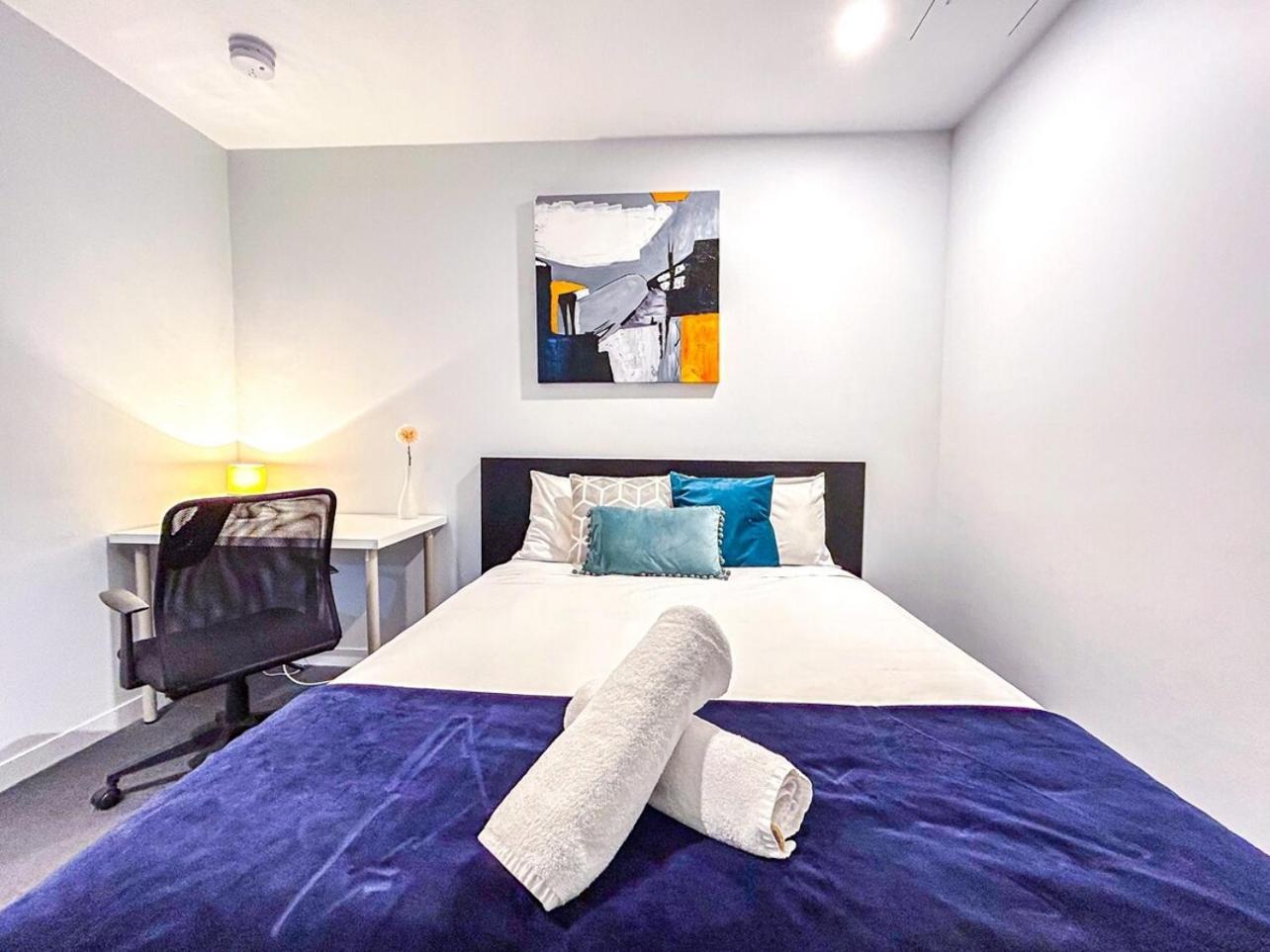Fantastic View 2br1ba In Cbd Wifi Balcony Melbourne