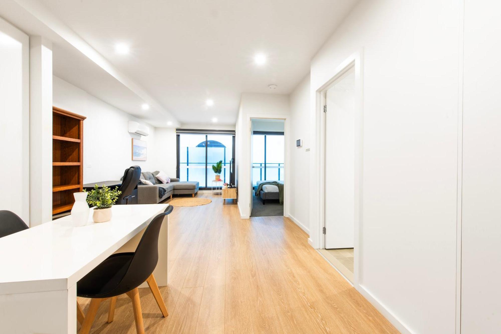 Apartment Workers Retreat Across From Essendon Station Melbourne
