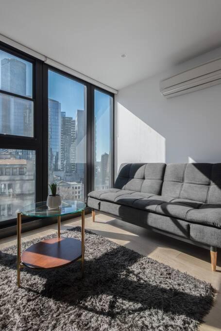 62d Fully Equipped 2br Abnb Property, Perfect For A Local Experience In With Free Parking Melbourne