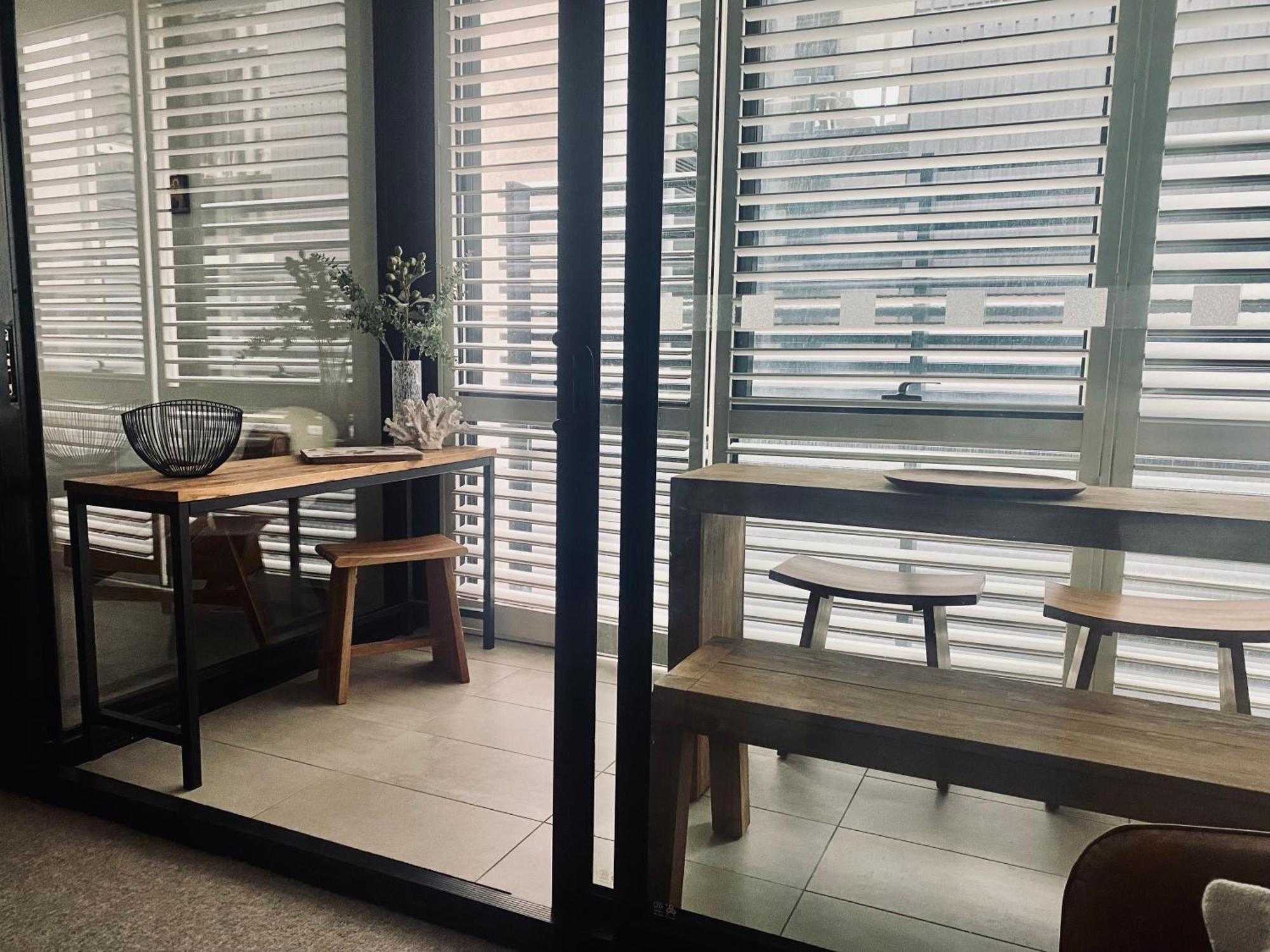 Collingwood Cool + Fast Wi-fi & Secure Car Park Apartment