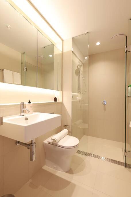 Apartment 914d Lovely 2bedrooms Abnb View Near Yara River With Free Parking Melbourne