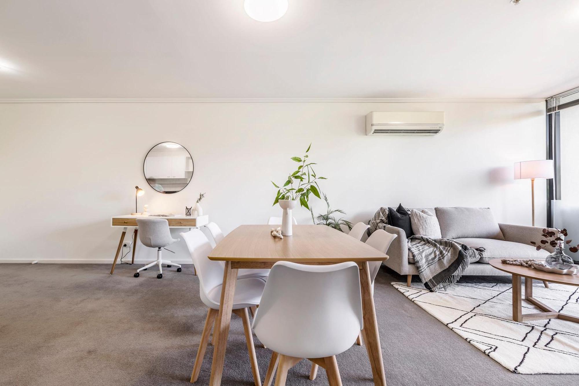 3 Bedroom With Carpark Close To Park *