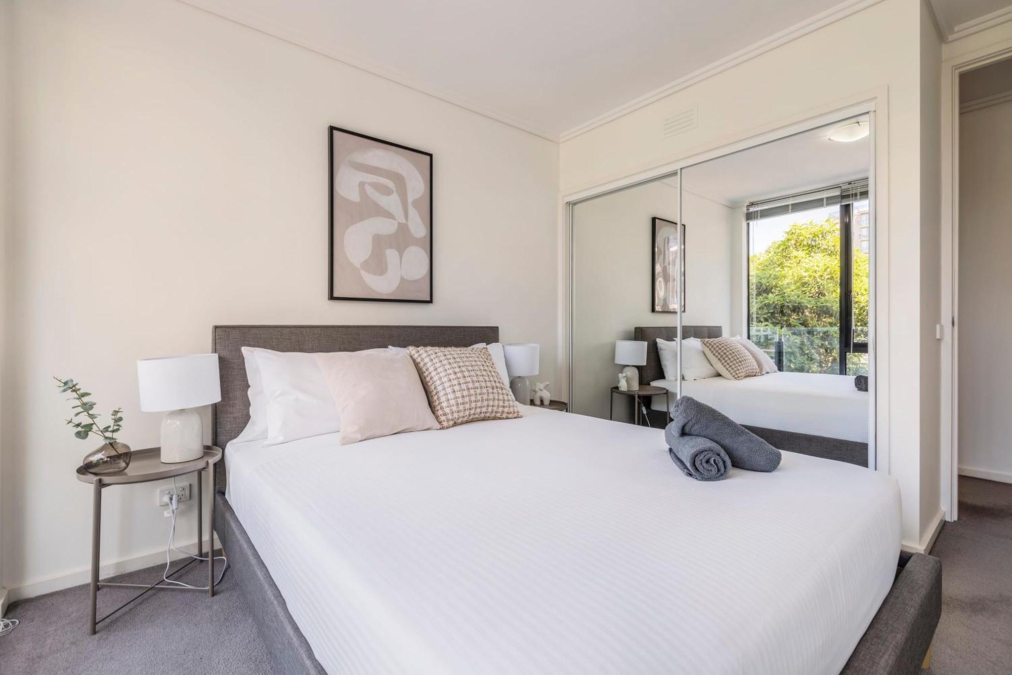 3 Bedroom With Carpark Close To Park