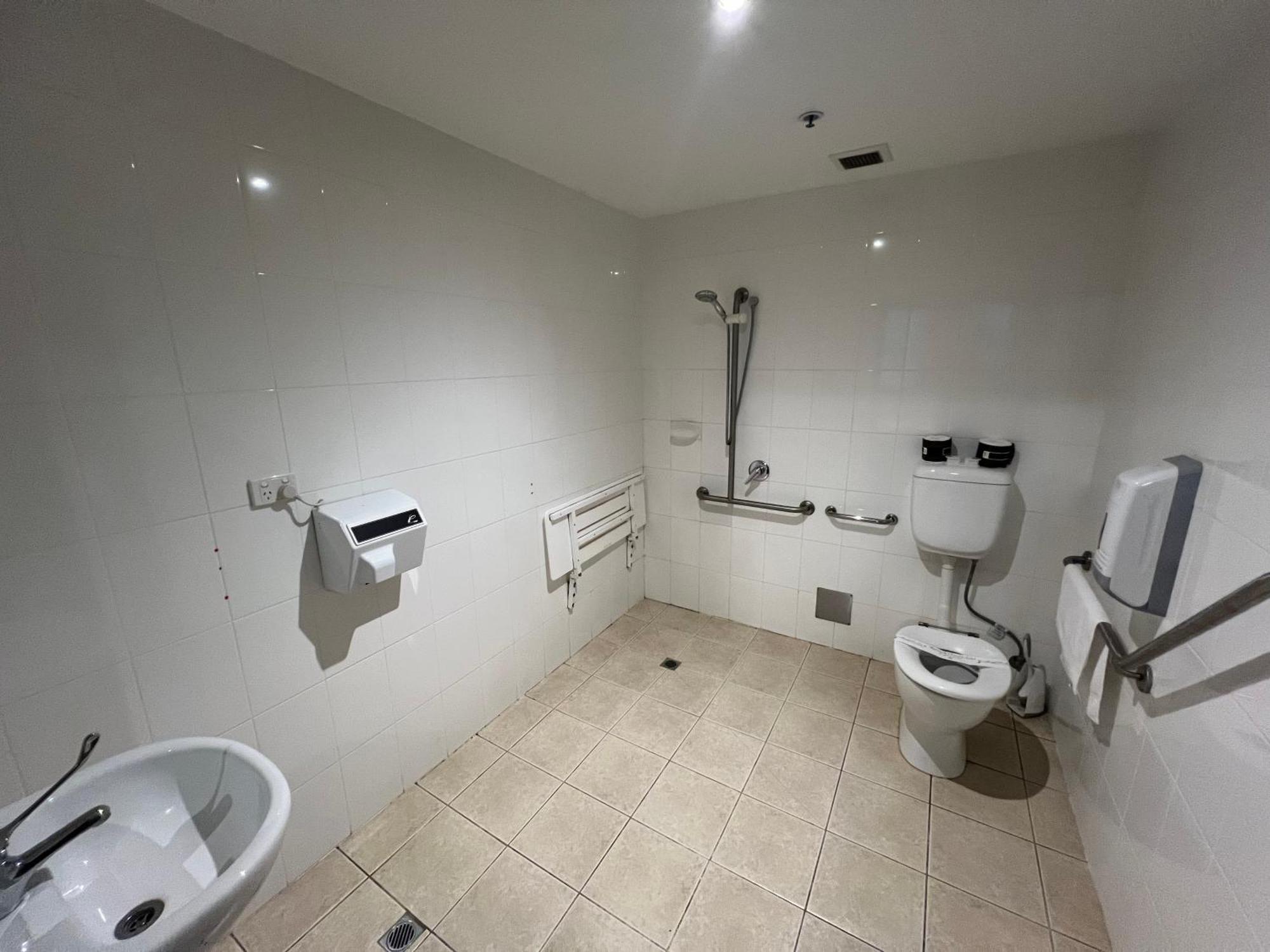 Square Hotel