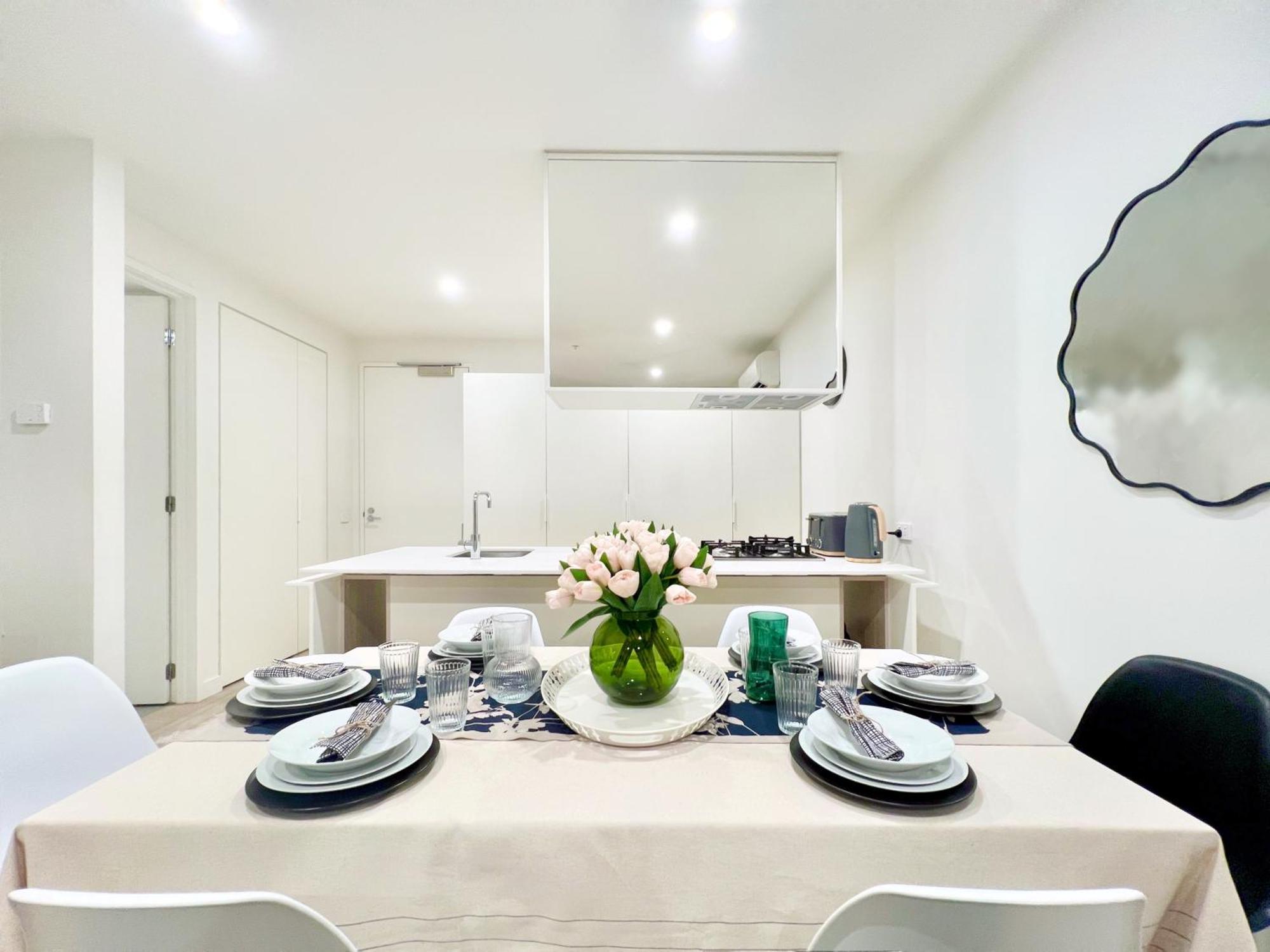 Indulge Luxury Near Brighton With Private Garden Parking Apartment