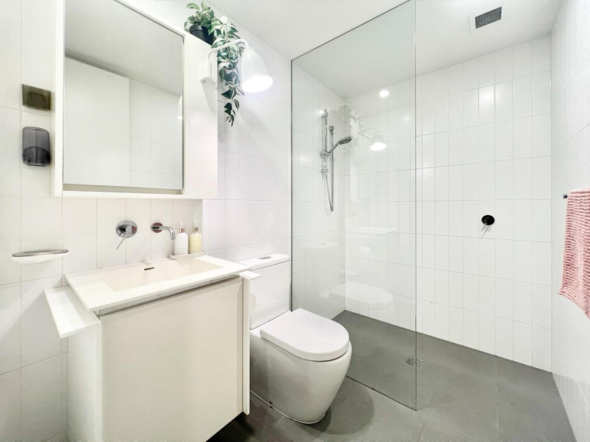 Indulge Luxury Near Brighton With Private Garden Parking Apartment Melbourne